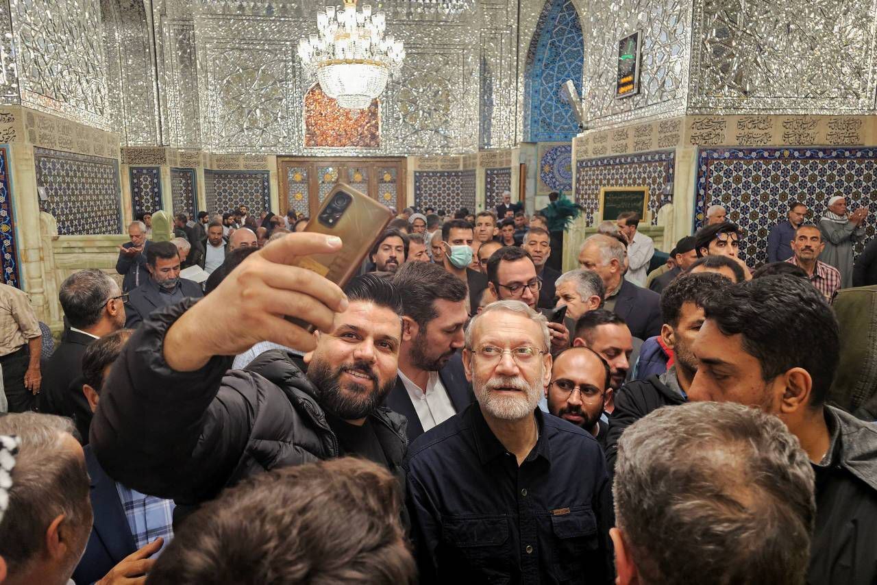 لاریجانی به زیارت حرم مطهر امام رضا(ع) رفت+ عکس