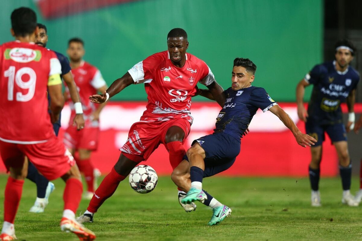 پرسپولیس برای بازی با تیم خیبر احتمالاً چند تغییر در ترکیب ثابت خود خواهد داشت.