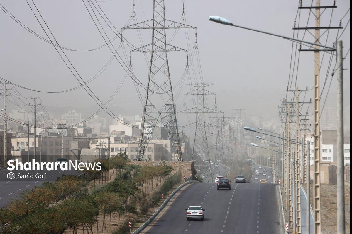 رئیس گروه پدافند غیر عامل و پیشگیری از بحران شهرداری مشهد گفت: مقابله با بحران آلودگی هوا در کلان‌شهر مشهد، مستلزم مشارکت همه‌جانبه دستگاه‌های اجرایی، تدوین پروتکل‌های ملی و تأمین اعتبارات گسترده است.