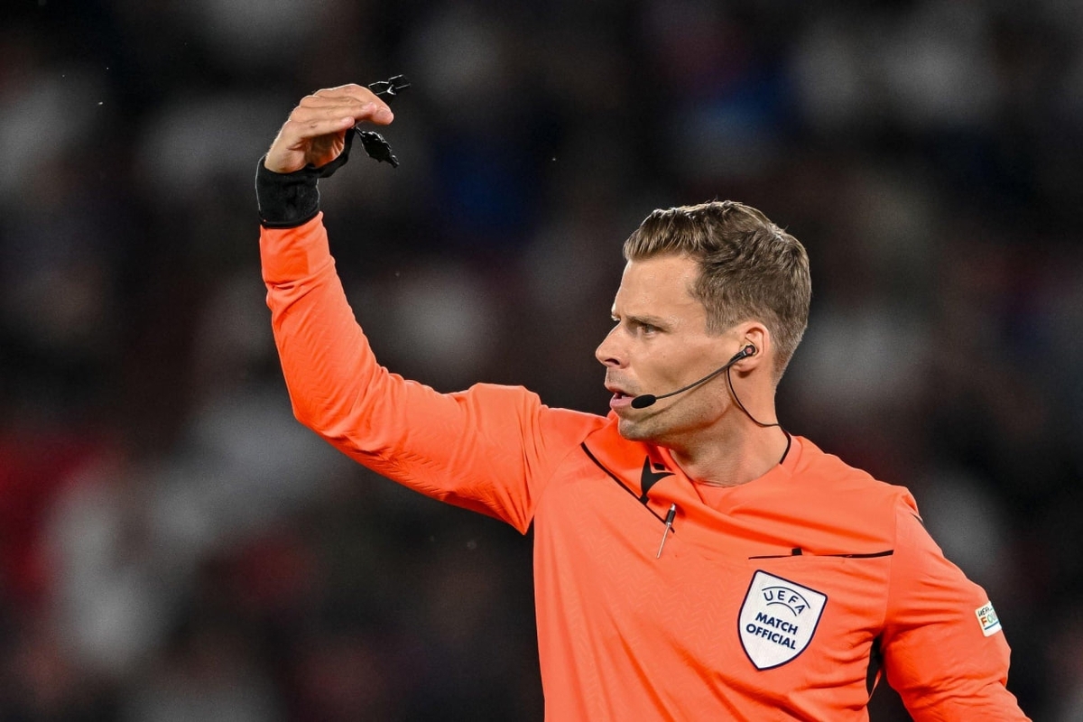 داور تقابل طارمی و بارسلونا در لیگ قهرمانان اروپا انتخاب شد.