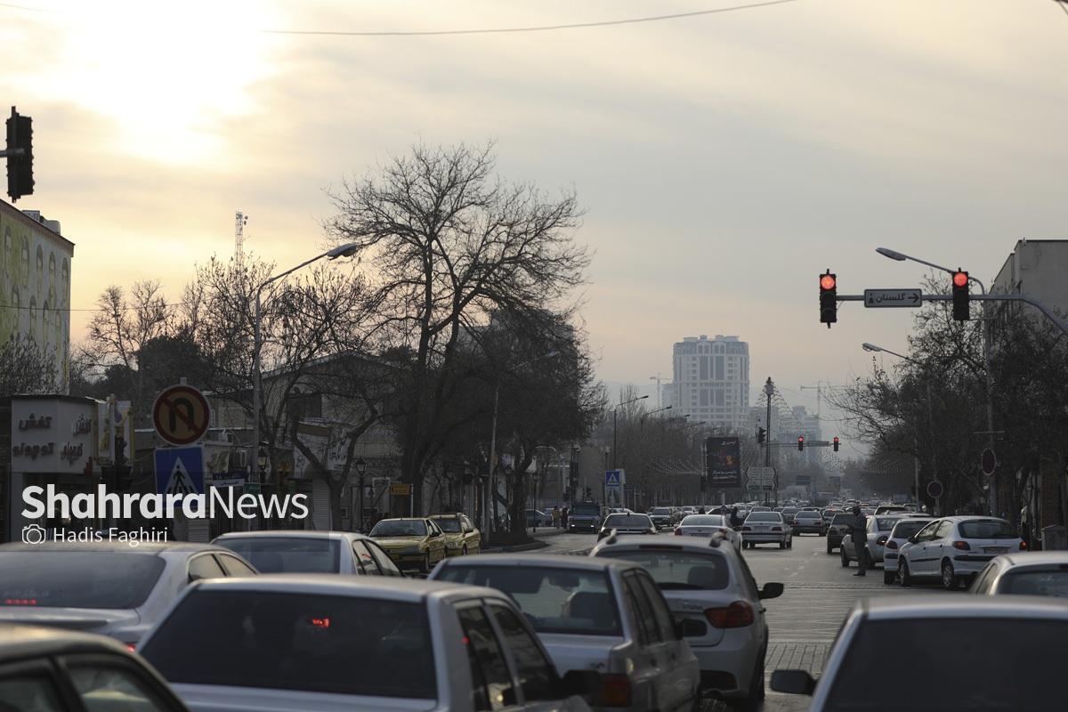 شاخص کیفیت هوای شهر مشهد، امروز (دوشنبه، ۲۸ مهر) به عدد ۱۰۴ رسیده که نشان‌دهنده وضعیت «ناسالم برای گروه‌های حساس» است.