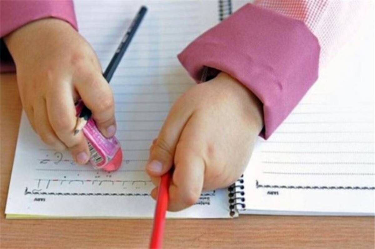 یک درمانگر اختلالات یادگیری با تاکید بر تاثیر حجم و مدت زمان تکالیف بر روند یادگیری دانش‌آموزان می‌گوید: تکالیف کوتاه‌تر ولی منظم و هدفمند، تأثیر قابل‌توجهی در تثبیت مفاهیم در ذهن دانش‌آموزان دارد و یادگیری عمیق‌تر را به دنبال دارد.