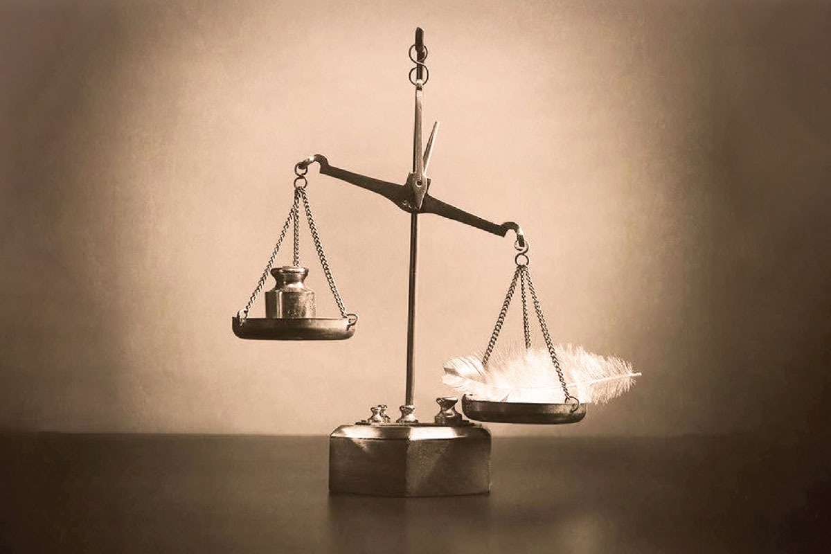 اگر ما ایمان کاملی به پروردگار و مقام او داشته باشیم و بپذیریم که خداوند ذاتا خیر محض است و هرگز کار لغو و غیرحکیمانه انجام نمی‌دهد، بسیاری از شبهاتمان از بین می‌رود.