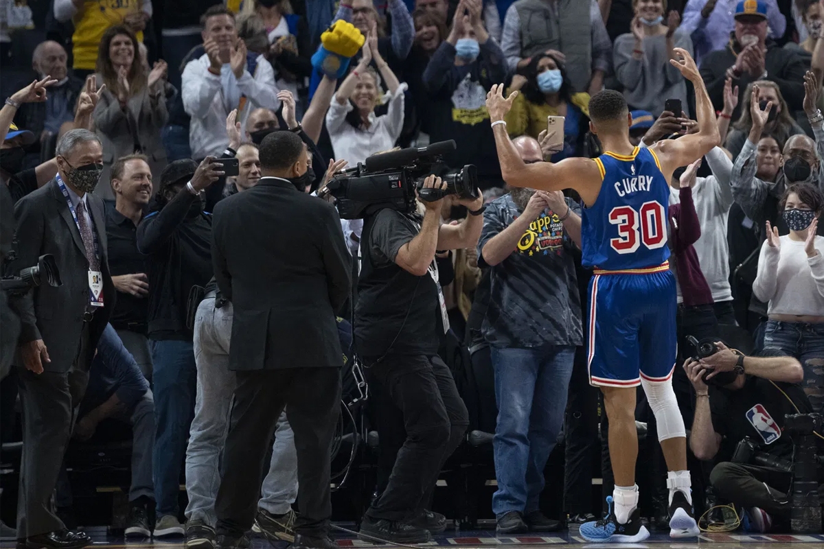 شروع هیجان NBA از بامداد چهارشنبه (۳۰ مهرماه ۱۴۰۴) شروع هیجان NBA از بامداد چهارشنبه (۳۰ مهرماه ۱۴۰۴)