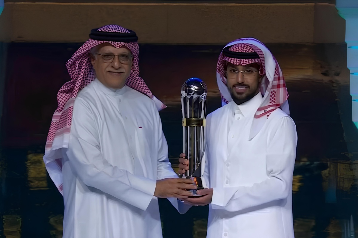 باشگاه الهلال عربستان از کنفدراسیون فوتبال آسیا درخواست کرده تا پیش از بازی با السد برای کاپیتان خود مراسمی ویژه برگزار کند.