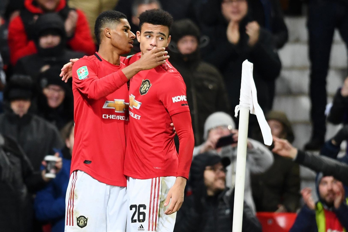 برنامه ویژه بارسلونا برای ستاره سابق منچستریونایتد