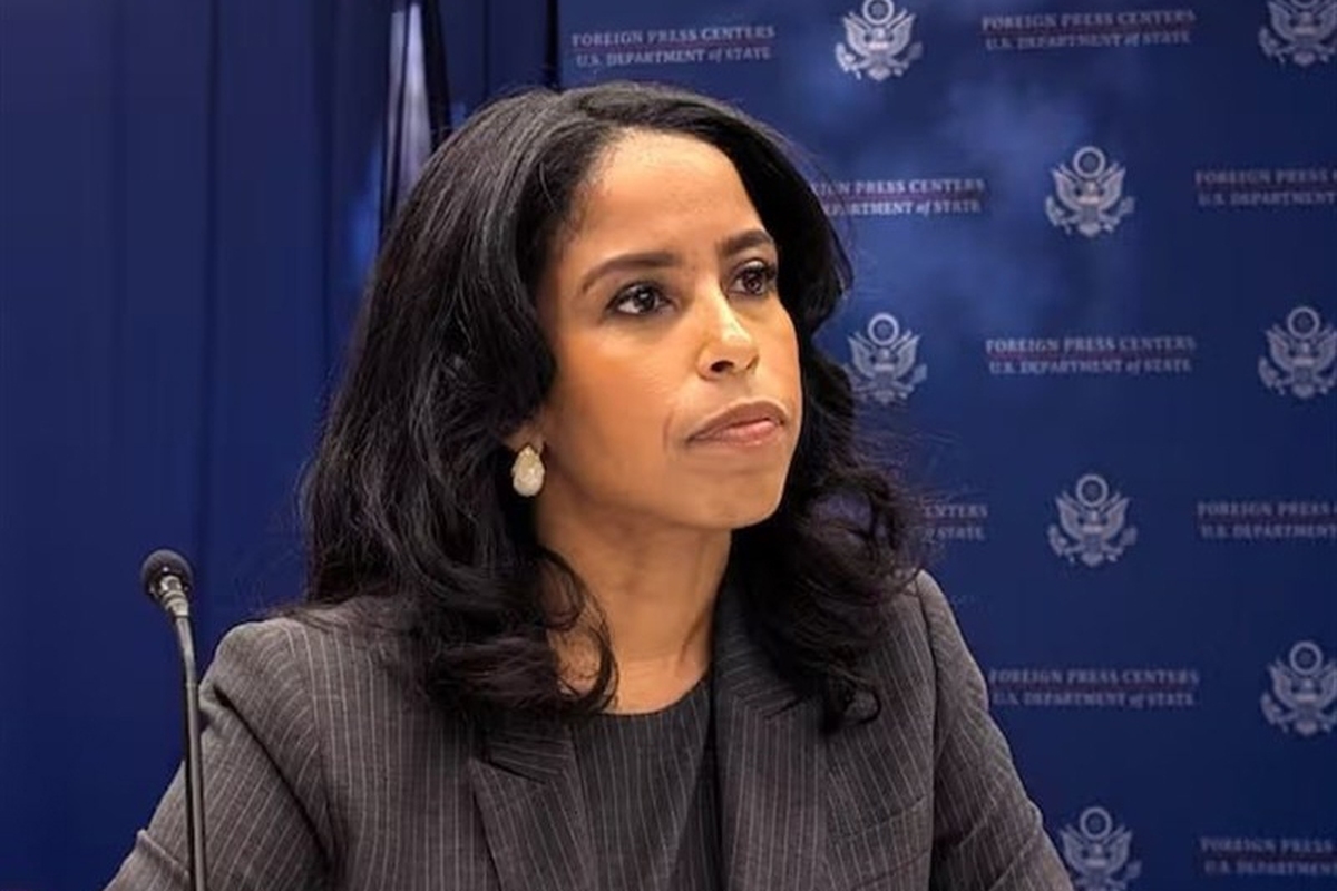 معاون سخنگوی وزارت خارجه آمریکا مدعی شد: «فرصت‌های بسیاری در مذاکره با ایران وجود دارد».