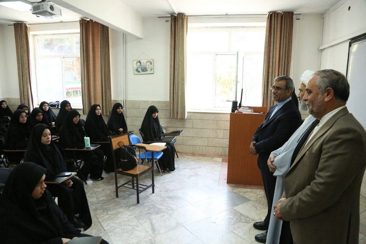 استاندار خراسان رضوی: دانشگاه فرهنگیان باید از کیفیت بالای آموزشی برخوردار باشد