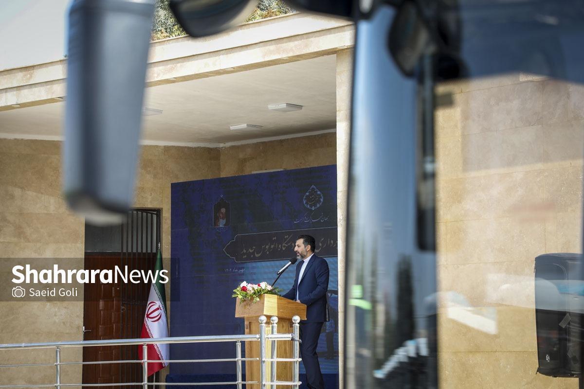 رئیس کمیسیون اقتصادی، سرمایه‌گذاری، مشارکت‌ها و مسکن شورای اسلامی شهر مشهد گفت: در این دوره از مدیریت شهری، حدود ۴۵۰ دستگاه اتوبوس جدید وارد خطوط اتوبوسرانی می‌کنیم که موجب کاهش میانگین عمر ناوگان حمل‌ونقل عمومی و همچنین خدمات‌رسانی مطلوب‌تر می‌شود.