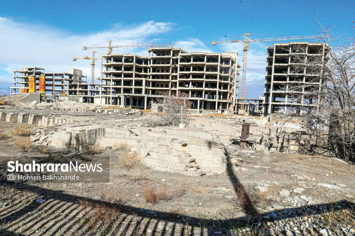 رئیس کمیسیون اصل ۹۰ مجلس شورای اسلامی گفت: با تأمین اعتبارات جاری از سوی سازمان برنامه و بودجه، پروژه تکمیل اورژانس بیمارستان ۵۴۰ تختخوابی شمال‌شرق دوباره از سر گرفته شده است. به همین دلیل، دیگر مشکل اعتبار در این حوزه وجود ندارد و تا انتهای ماه آبان امسال، بخش اورژانس بیمارستان تکمیل خواهد شد.