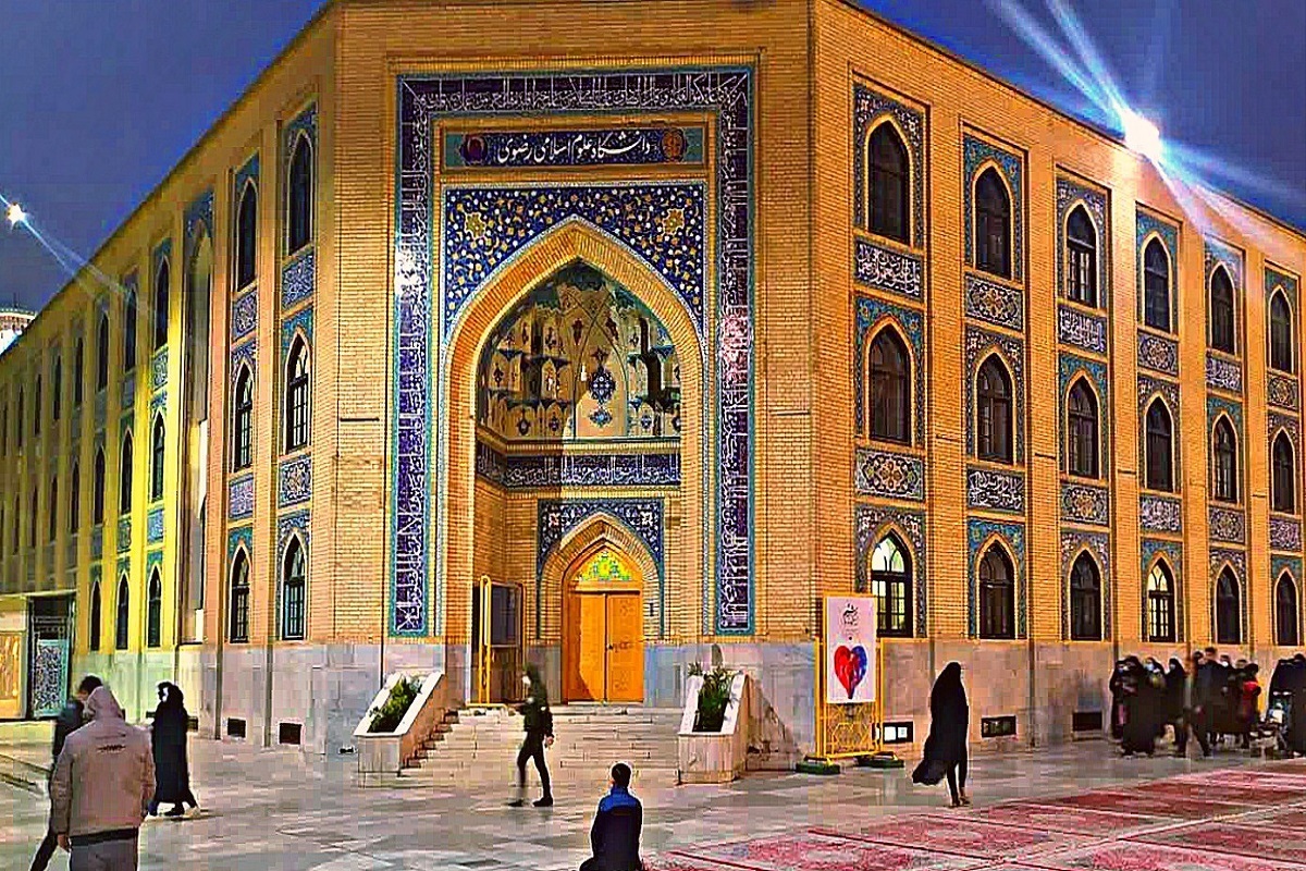 دانشگاه علوم اسلامی رضوی با ایجاد تفاهم‌نامه با سازمان صدا و سیمای خراسان رضوی آمادگی خود را برای ایجاد رشته‌های رسانه‌ای و تقویت همکاری‌های علمی فرهنگی اعلام کرد.