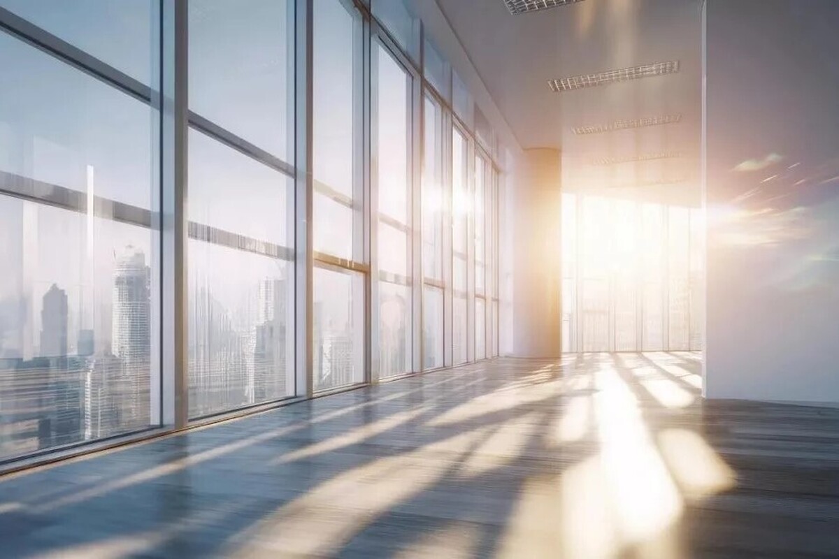 ابداع نوآورانه دانشمندان چینی: پوشش شفاف تبدیل‌کننده پنجره‌های معمولی به پنل‌های خورشیدی