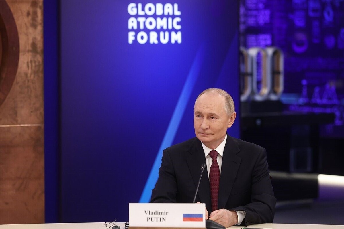 رئیس‌جمهور روسیه با اشاره به رشد فزاینده تقاضا برای انرژی اتمی در کشورهای جنوب و شرق جهان گفت:‌ ما بدون قید و شرط از تمایل به توسعه و استفاده از این انرژی برای اهداف صلح‌آمیز حمایت می‌کنیم.