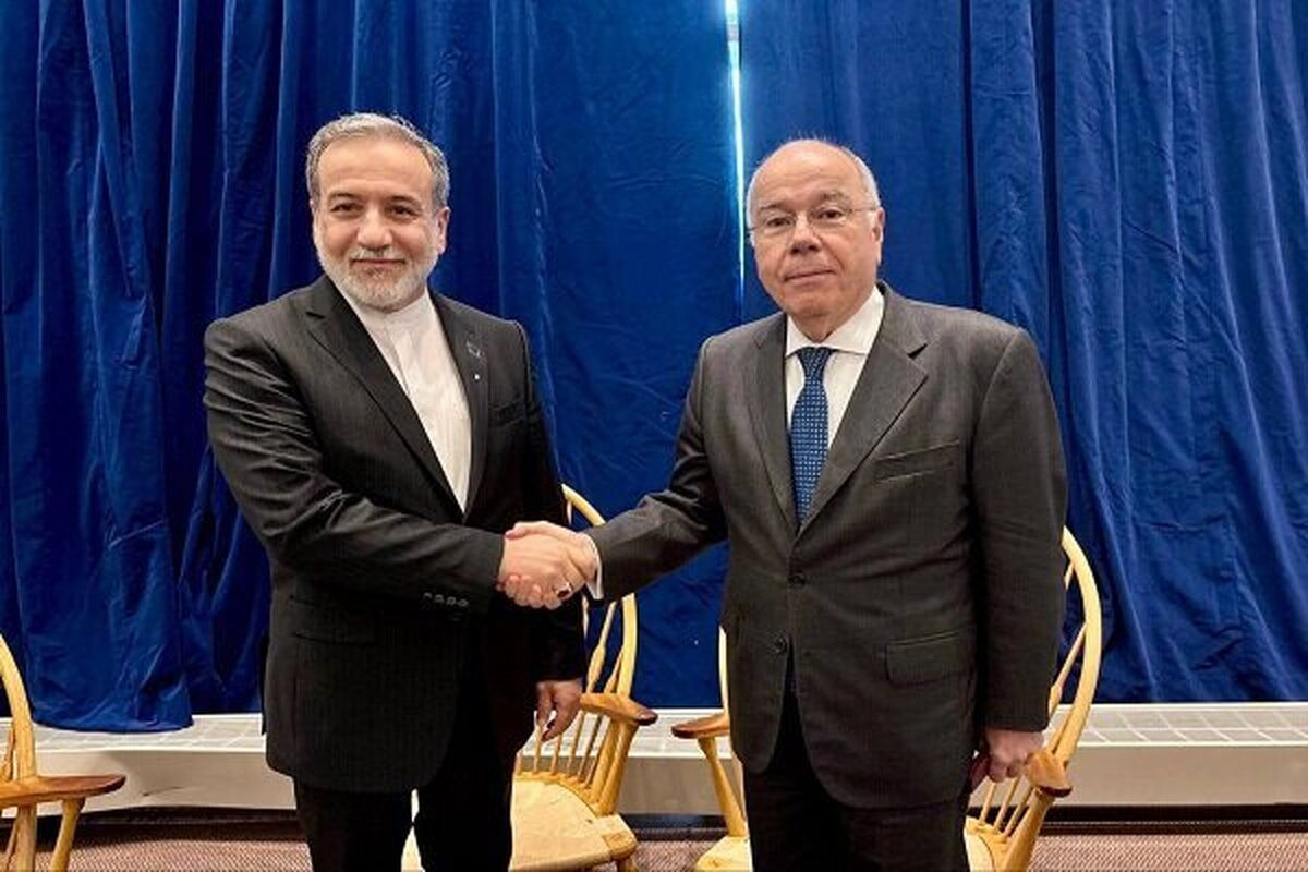 وزرای امور خارجه برزیل و ایران در حاشیه هشتادمین نشست مجمع عمومی سازمان ملل متحد دیدار و گفتگو کردند.