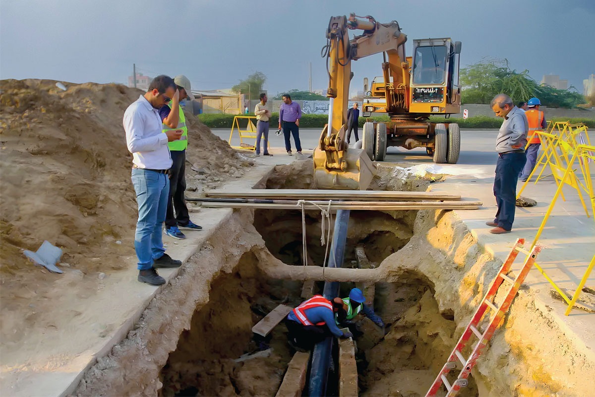  مشهد با وجود دستیابی به رکورد کمترین هدررفت فیزیکی آب در کشور (۸درصد)، برای پاک‌سازی کامل شبکه فرسوده خود و رسیدن به نقطه «هدررفت نزدیک به صفر» با چالش عظیم بودجه‌ای روبه‌روست.