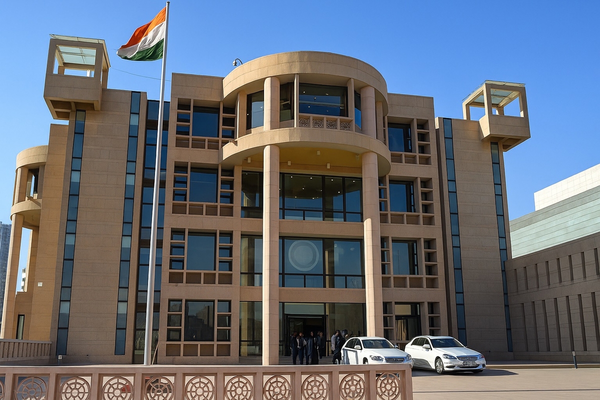 دولت هند با ارتقای مأموریت فنی خود در کابل به سطح سفارت رسمی، حضور دیپلماتیک خود در افغانستان را احیا کرد.