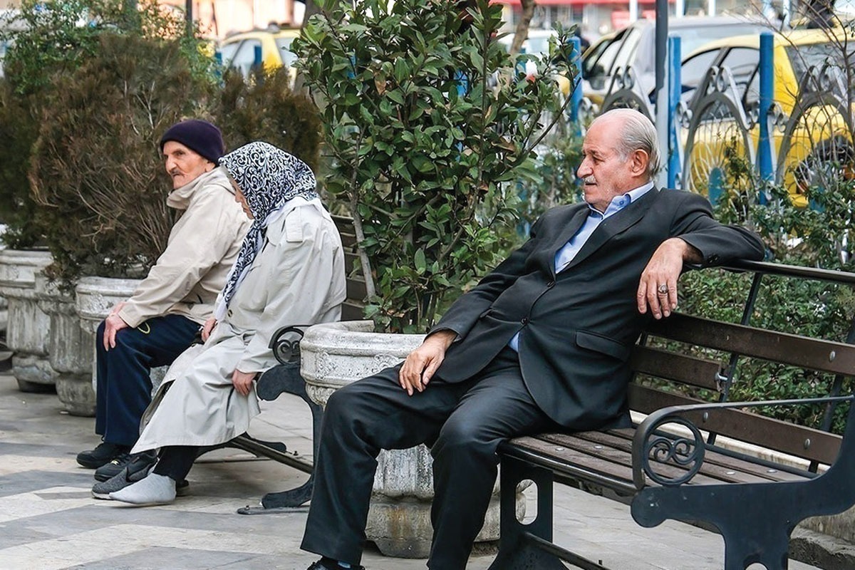 برپایه قول مسئولان تأمین اجتماعی سرانجام قرار شد از روز دوشنبه ۲۱ مهر معوقات فروردین بازنشستگان تأمین اجتماعی بر اساس حروف الفبا پرداخت شود.