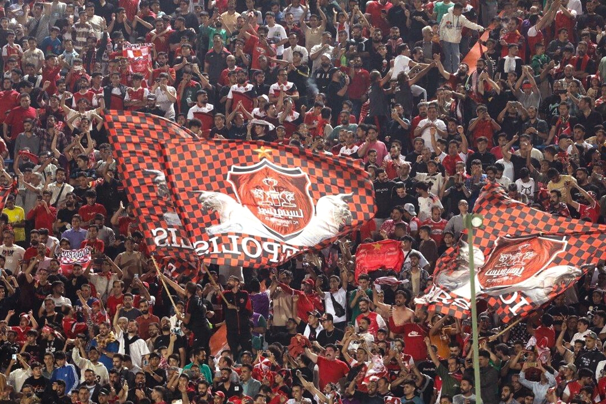بلیت‌فروشی جدال حساس دو تیم پرسپولیس و ذوب‌آهن در لیگ برتر فوتبال ایران شروع شد.