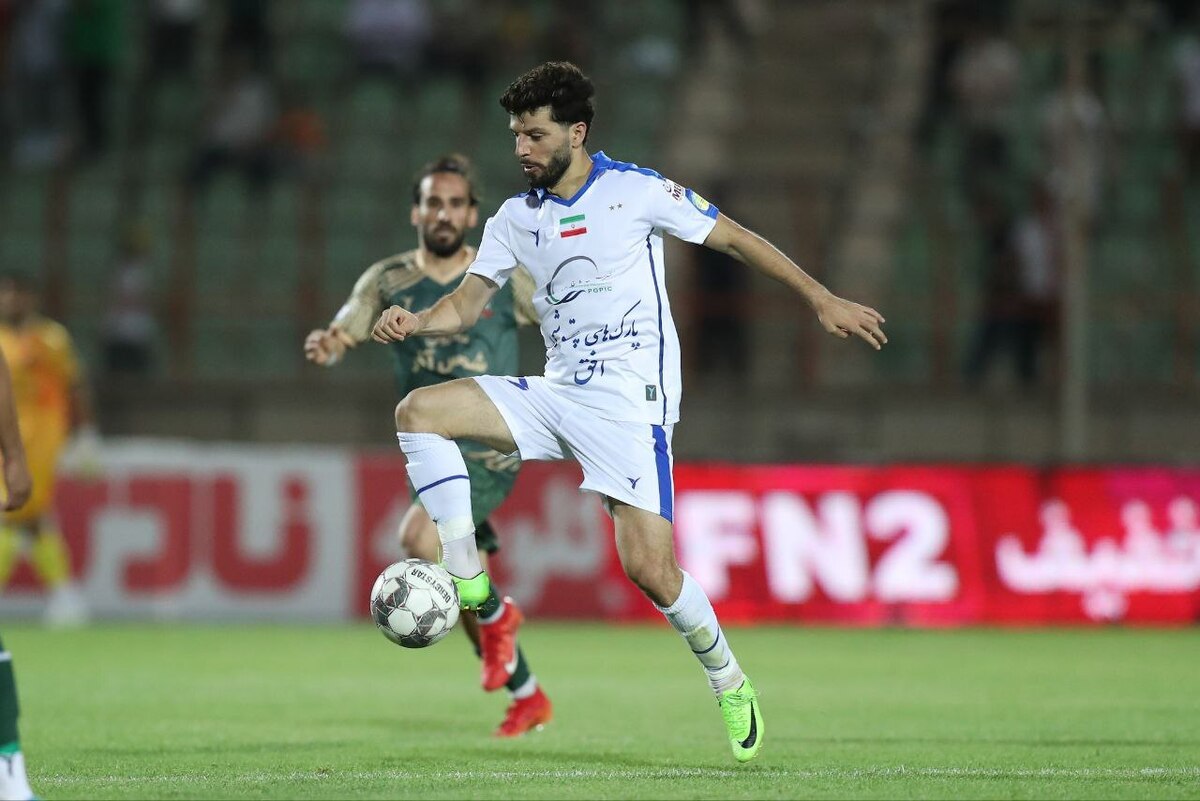 بازی استقلال و شمس آذر قزوین لحظاتی قبل به پایان رسید.