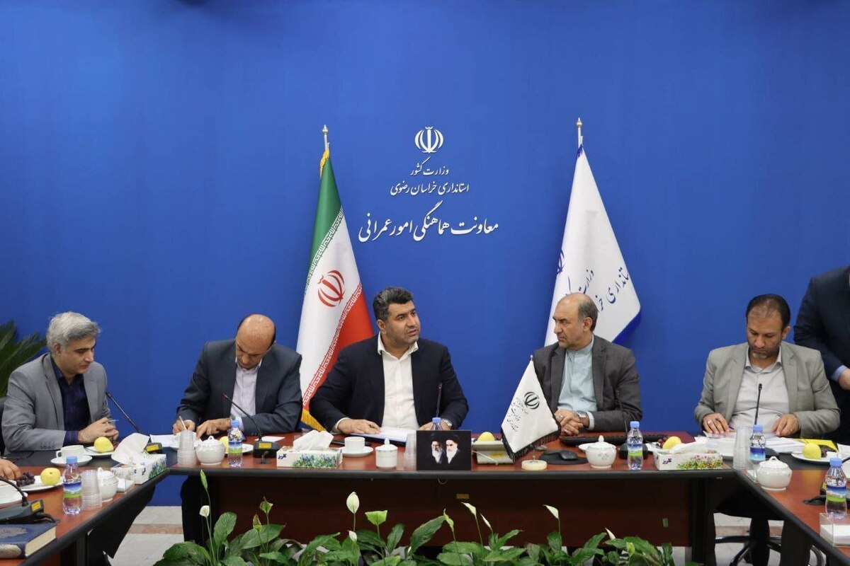 معاون وزیر راه و شهرسازی گفت: پروژه قطار حومه‌ای مشهد - گلبهار زمان سفر را از حدود یک ساعت و نیم به ۲۴ دقیقه کاهش می‌دهد و این موضوع مطالبه جدی مردم و یک فرصت استثنایی برای توسعه استان است.