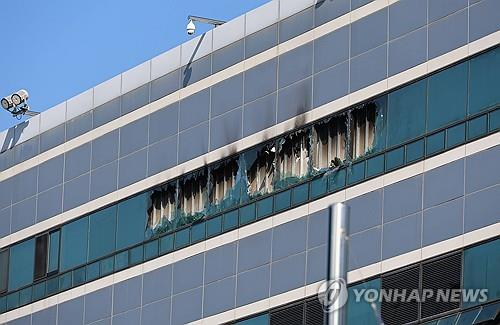 انفجار و آتش سوزی در مرکز دادههای کرهجنوبی 600 سامانه دولتی را از دسترس خارج کرد انفجار و آتش سوزی در مرکز دادههای کرهجنوبی 600 سامانه دولتی را از دسترس خارج کرد