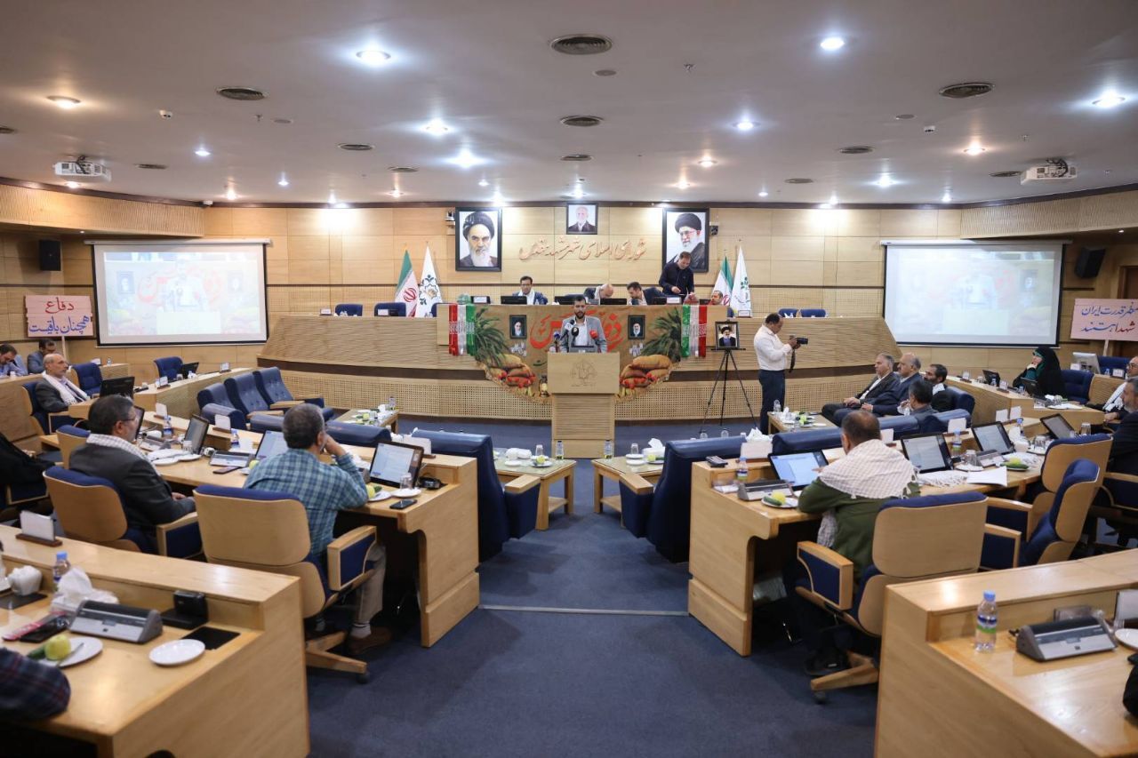 رئیس شورای اسلامی شهر مشهد: با اقتصاد مقاومتی و کار جهادی میتوانیم اسنپبک را جبران کنیم رئیس شورای اسلامی شهر مشهد: با اقتصاد مقاومتی و کار جهادی میتوانیم اسنپبک را جبران کنیم