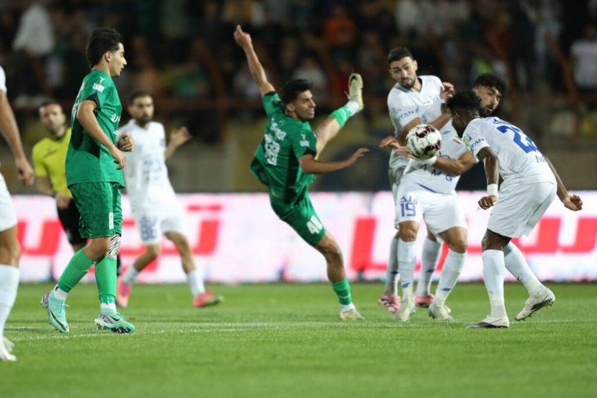 استقلال تهران پس از گذشت ۵ هفته از لیگ برتر آمار متناقض و ضد و نقیضی از خود به جای گذاشته است.