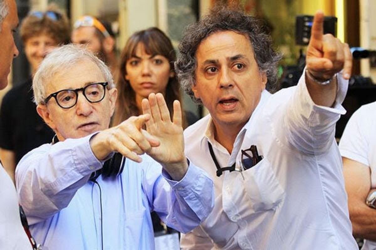 داریوش خنجی جایزه ویژه «دوربین طلایی ۳۰۰» را به پاس یک عمر دستاورد سینمایی از چهل وششمین جشنواره فیلمبرداری «برادران ماناکی» دریافت کرد.