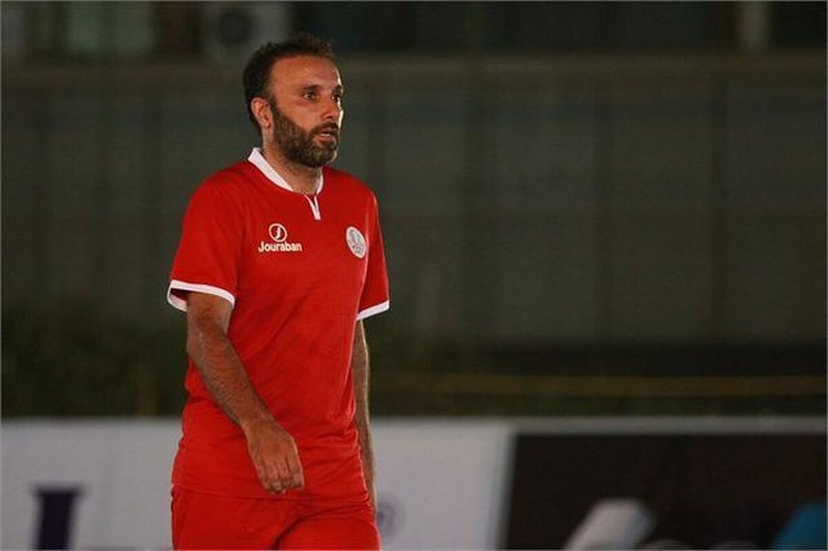 محمدرضا حیدریان، اسطوره فوتسال ایران و باشگاه استقلال، نزدیک‌ترین گزینه به نیمکت آبی‌های پایتخت است.