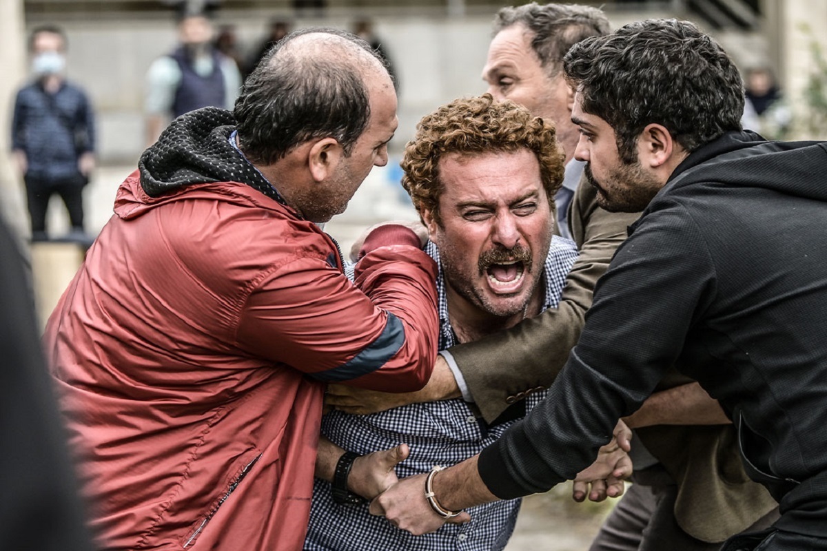 فیلم سینمایی «بازی را بکش» در جشنواره فیلم شرق و غرب، کلاسیک و آوانگارد اورنبورگ به نمایش گذاشته می‌شود.