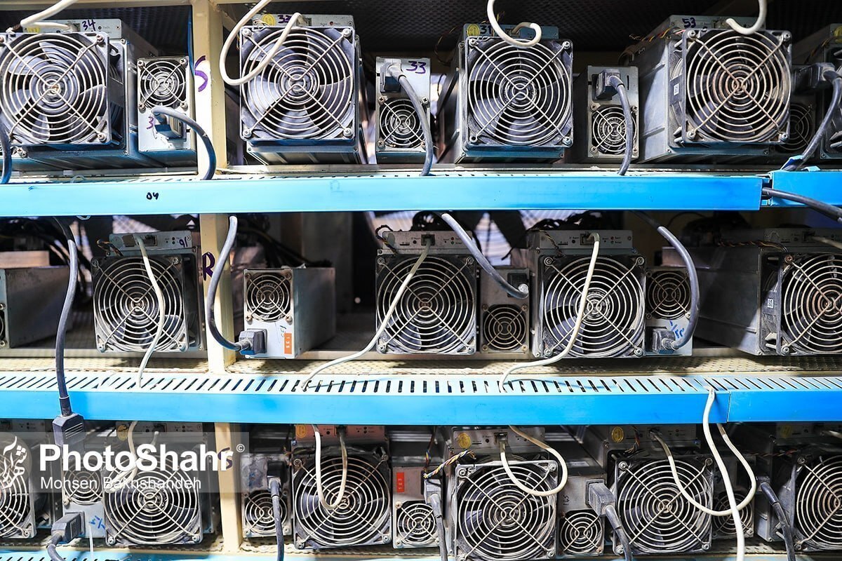 وزارت نیرو با هدف تشویق مردم به گزارش استفاده کنندگان غیرمجاز از برق برای استخراج رمزارز، قیمت این کار را تا ۳۰۰ میلیون تومان افزایش داد.