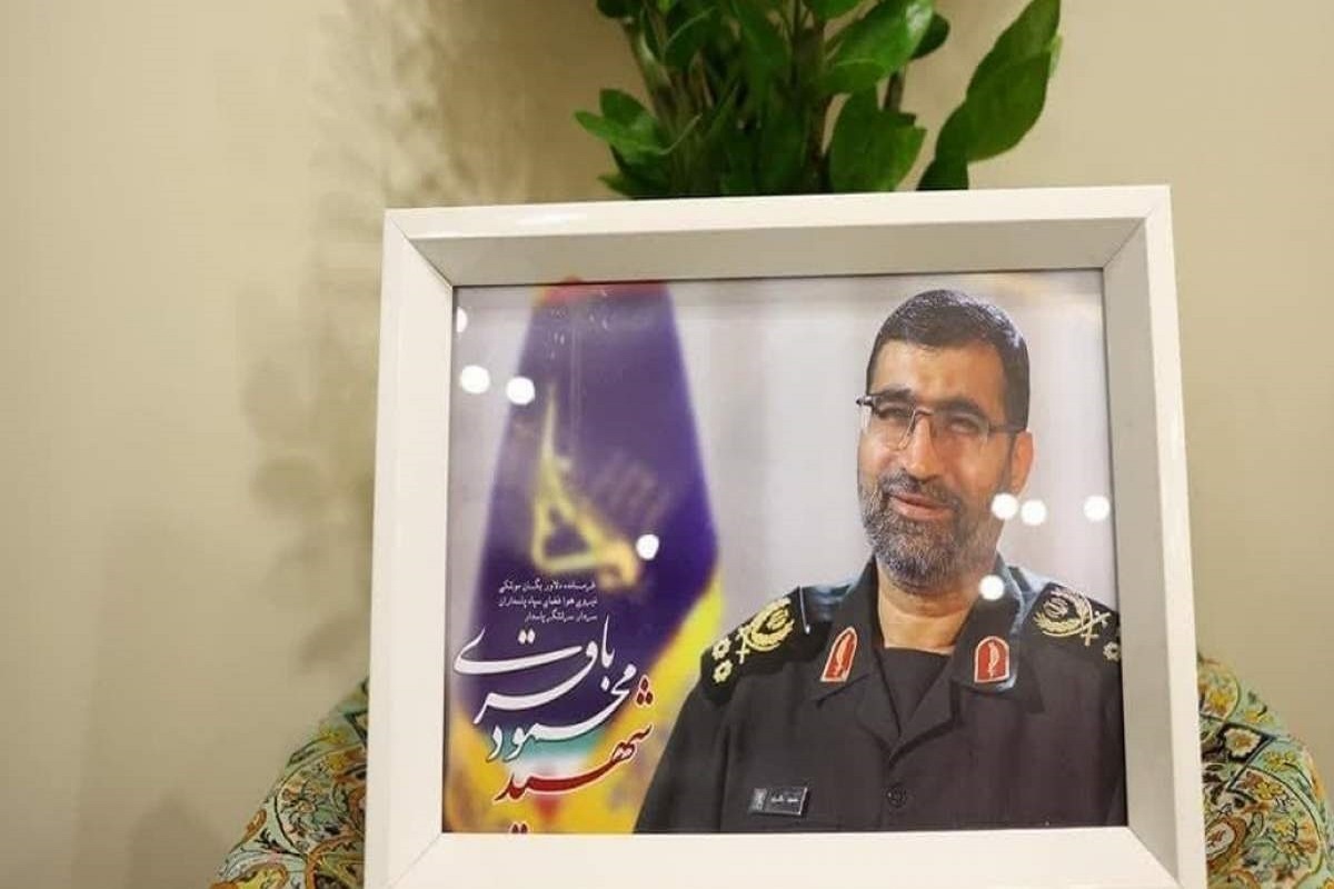 در هفته دفاع مقدس، سومین فصل از ویژه‌برنامه تلویزیونی «منور»، به روایت برادر شهید محمود باقری، فرمانده فقید موشکی نیروی هوافضا سپاه پاسداران انقلاب اسلامی اختصاص یافت.