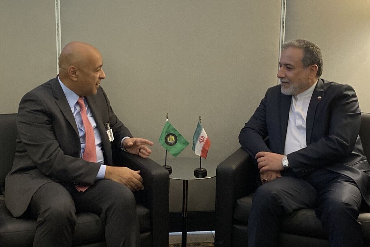 وزیر امور خارجه در حاشیه هشتادمین مجمع عمومی سازمان ملل، با دبیرکل شورای همکاری خلیج فارس دیدار و گفت‌وگو کرد.