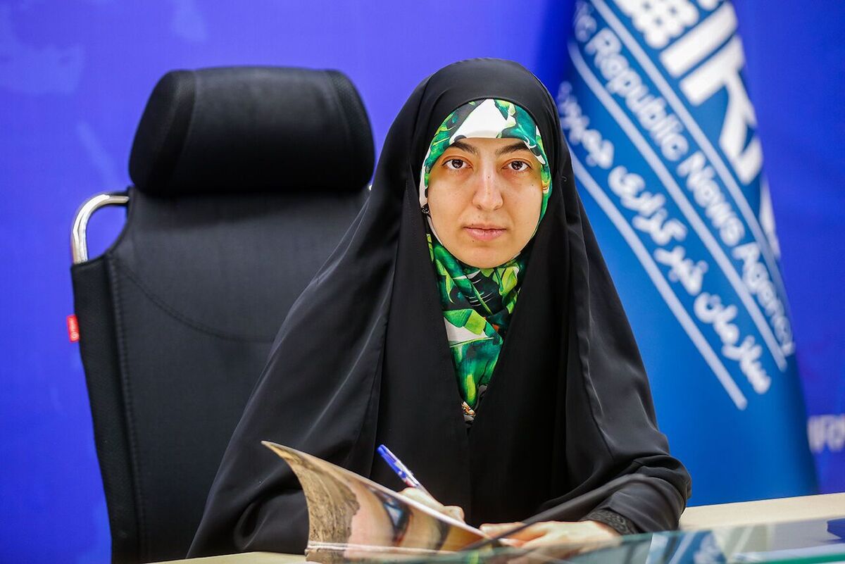 نویسنده کتاب «روح الامین» گفت: برخی مواقع در ایران هنگام سخن گفتن از جایگاه سیدحسن نصرالله در لبنان، مقایسه‌هایی میان او و امام خمینی(ره) صورت می‌گیرد که این قیاس چندان درست به نظر نمی‌رسد.