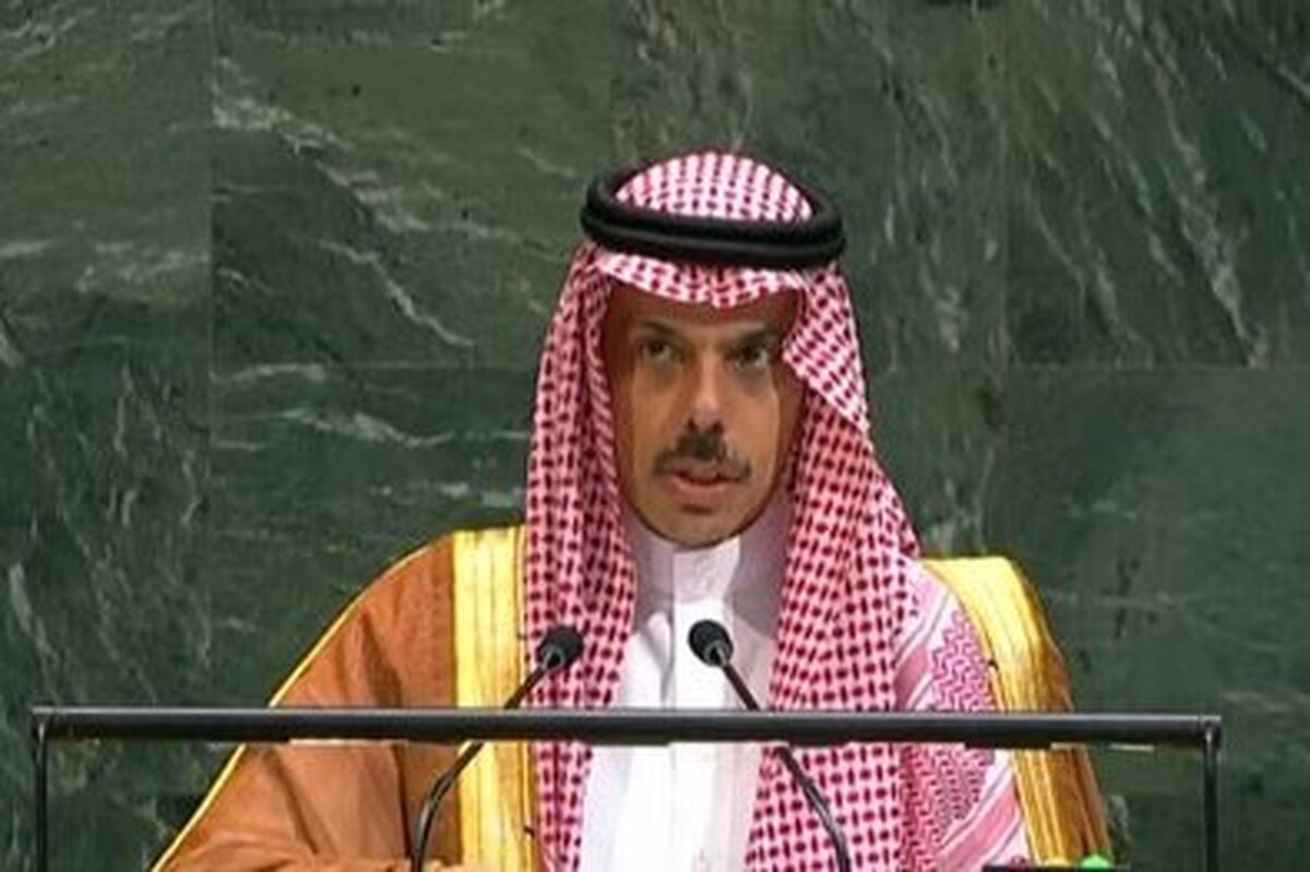 وزیر خارجه عربستان تاکید کرد که روند دیپلماتیک، تنها راه حل بحران برنامه هسته‌ای ایران است.