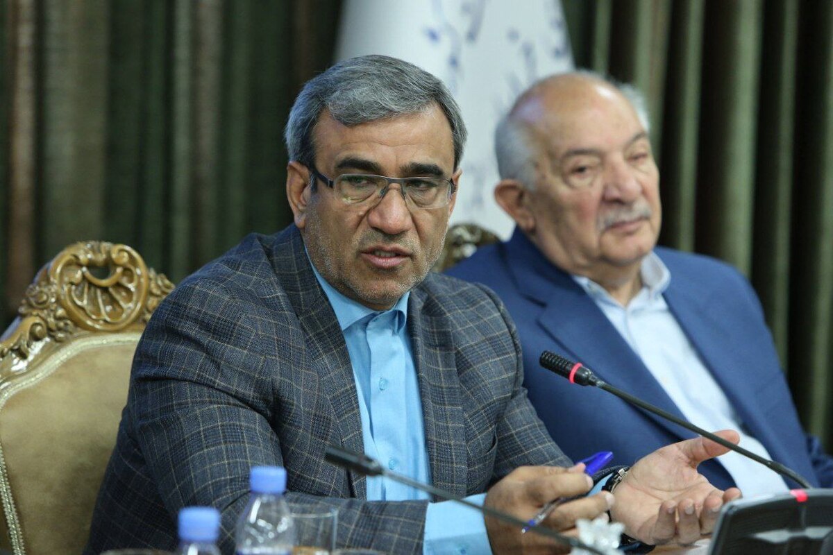 استاندار خراسان رضوی گفت: دوستان تأکید کردند این ظرفیت وجود دارد تا تولید کاغذ و کارتن در خراسان رضوی افزایش پیدا کند. البته که افزایش تولید خیلی خوب است، اما پیش از هر چیز باید بررسی شود که آیا این افزایش تولید می‌تواند منافع کلی استان را تأمین کند؟