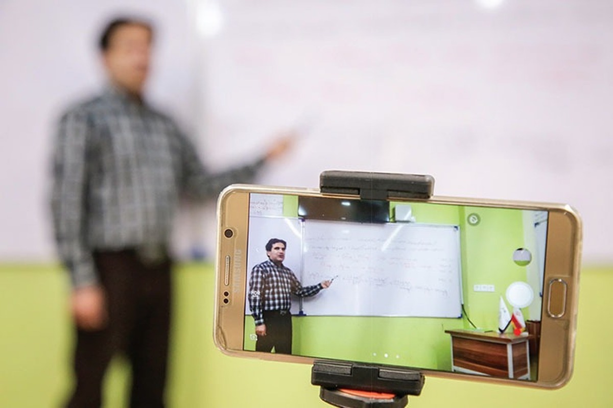 مدرسه مجازی مختص به دانش‌آموزان محروم و دارای شرایط خاص است