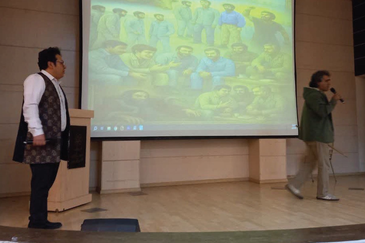 مراسم پرده خوانی، نقل حماسه، تکریم فردوسی و شاهنامه و روایتگری رشادت‌های دوران دفاع مقدس با عنوان «ایران من» در فرهنگ سرای انقلاب اسلامی مشهد برگزار شد.