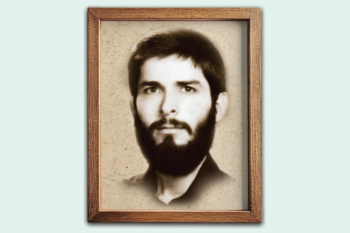 جنگ، زخمی عمیق بر پیکره تاریخ بشر است و خبرنگاران جنگ، چشم و گوش گشوده بشریت در دل این تاریکی‌اند.