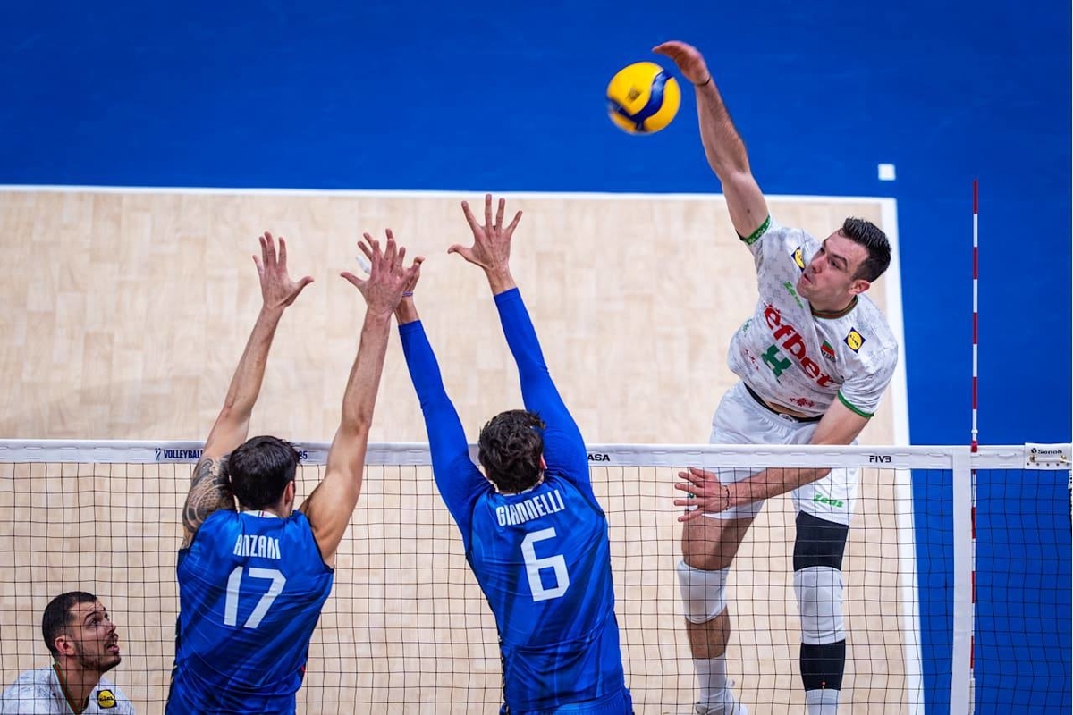 تیم والیبال ایتالیا با پیروزی مقابل بلغارستان به مقام قهرمانی جهان دست پیدا کرد.