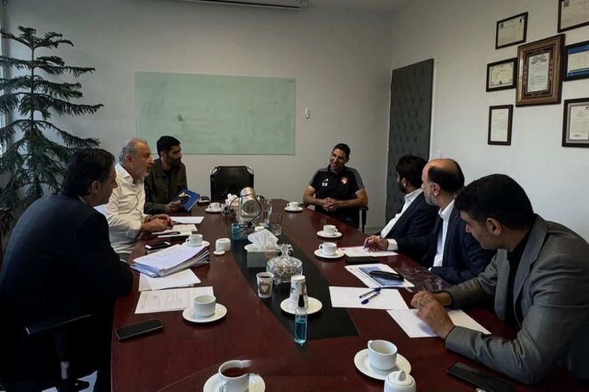 حمایت هیات مدیره پرسپولس از هاشمیان