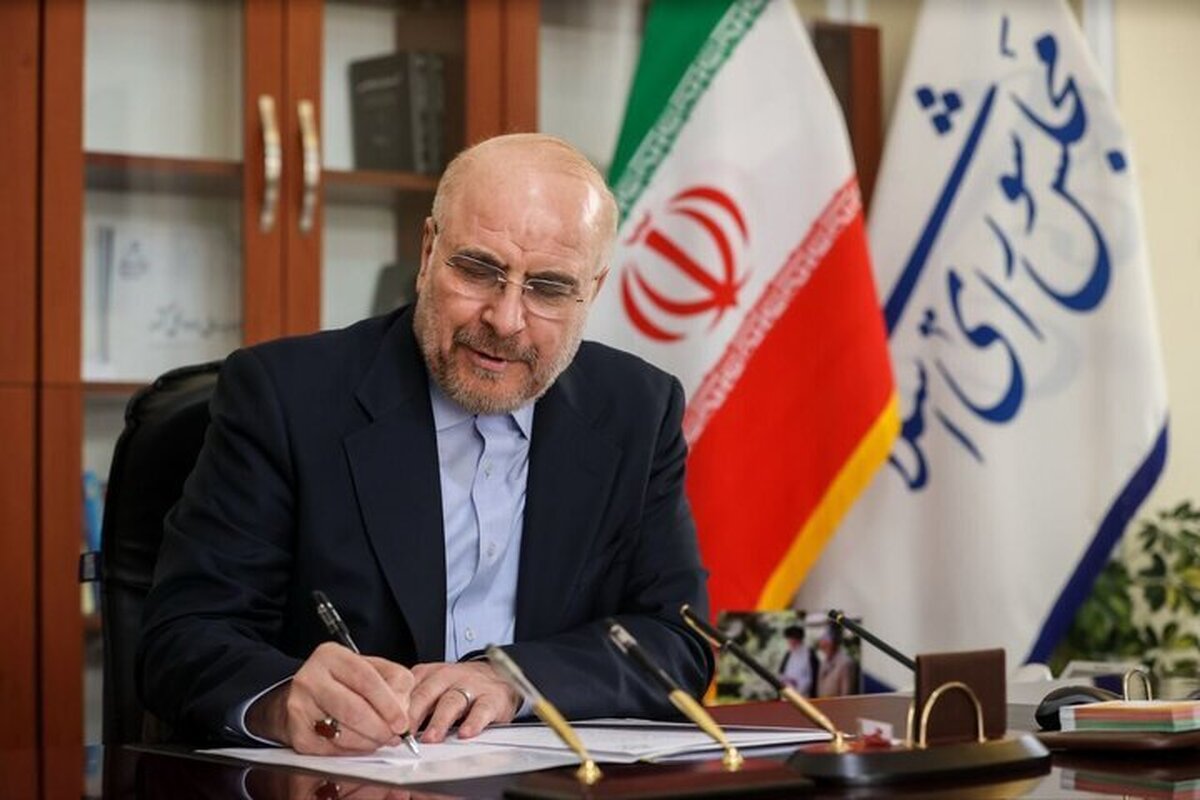 رئیس مجلس نوشت: ایران با دیپلماسی و رعایت منافع ملی تلاش کرد مسئله را مدیریت کند، اما غربی‌ها از مذاکره به عنوان ابزاری فریبکارانه برای محدود کردن توان دفاعی ما استفاده کردند.