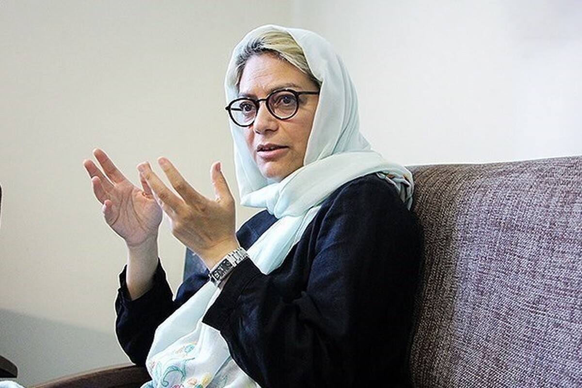 قیدی توضیح داد که این فیلم برخلاف «ویلایی‌ها» و «دسته دختران»، فضایی آرام اما پرتنش خواهد داشت.