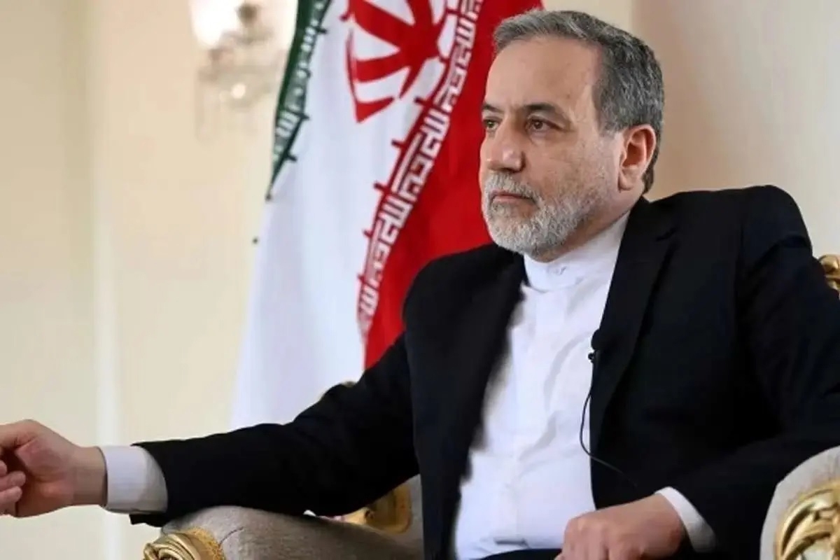 وزیر خارجه ایران با تاکید بر این که «حق ماست که به غنی‌سازی اورانیوم بپردازیم»، تصریح کرد: اسنپ‌بک مشکل را حل نخواهد کرد، بلکه پیچیدگی‌ها و دشواری‌ها را افزایش می‌دهد و راه حل دیپلماتیک را سخت‌تر می‌سازد.