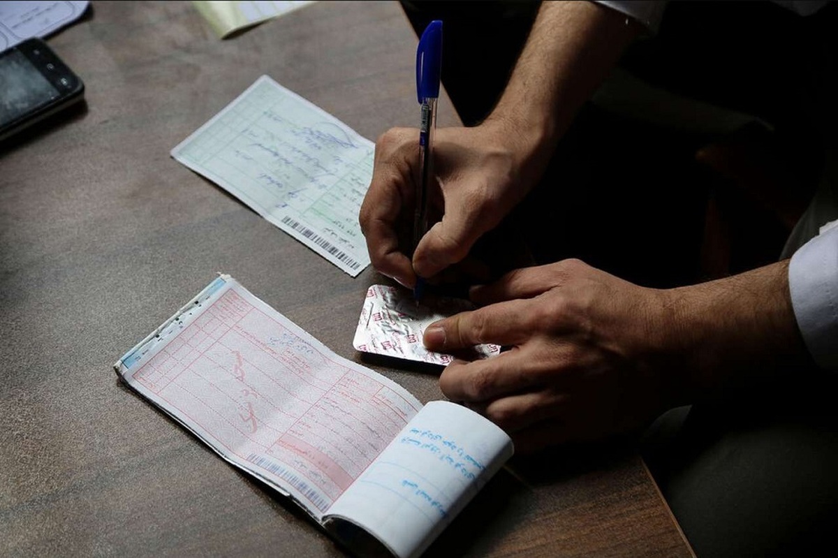 مدیر توسعه شبکه و ارتقای سلامت معاونت بهداشت دانشگاه علوم پزشکی مشهد از کمبود ۱۰ درصدی پزشکان موردنیاز برای اجرای طرح پزشک خانواده و نظام ارجاع خبر داد.