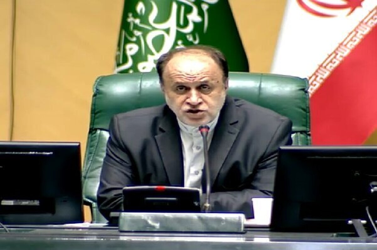 حمیدرضا حاجی بابایی از وزیر نفت خواست تا درخصوص کاهش سهمیه گازوئیل کشاورزان بررسی لازم را داشته باشد.