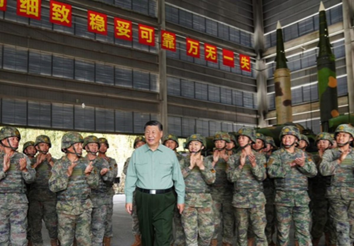 پس از رسانه‌ای شدن تلاش آمریکا برای چند برابر کردن تولیدات موشکی، نیویورک تایمز با انتشار برخی تصاویر ماهواره‌ای خبر داد: «چین به سرعت در حال گسترش نیرو‌های موشکی خود است.»