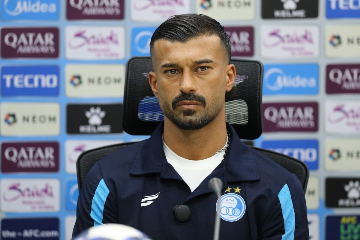 رامین رضاییان با دفاع از آرمین سهرابیان و عارف آقاسی ابراز امیدواری کرد که استقلال در بازی با المحرق بحرین به اولین برد آسیایی خود دست یابد.