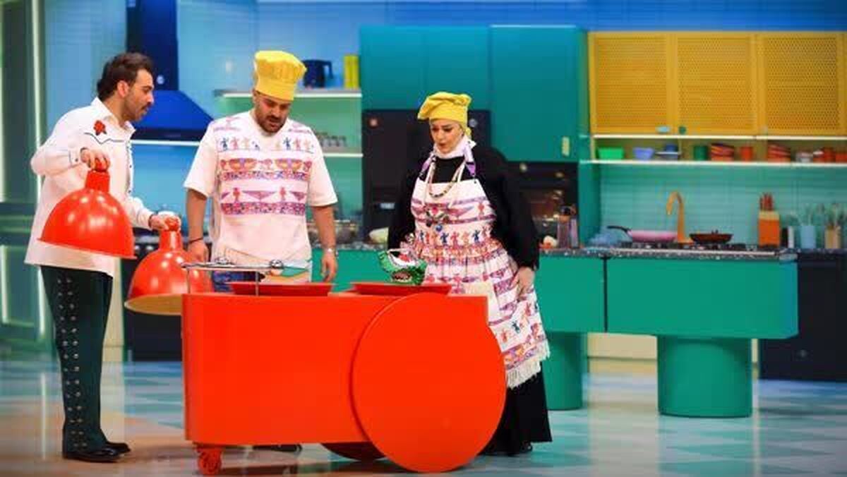 «شفرونی» جدیدترین تولید فیلیمو با انتخاب راه اشتباه در قسمت اول تلاش کرد تا با هجو حیا و دعوت به ابتذال اقدام به جذب مخاطب کند.