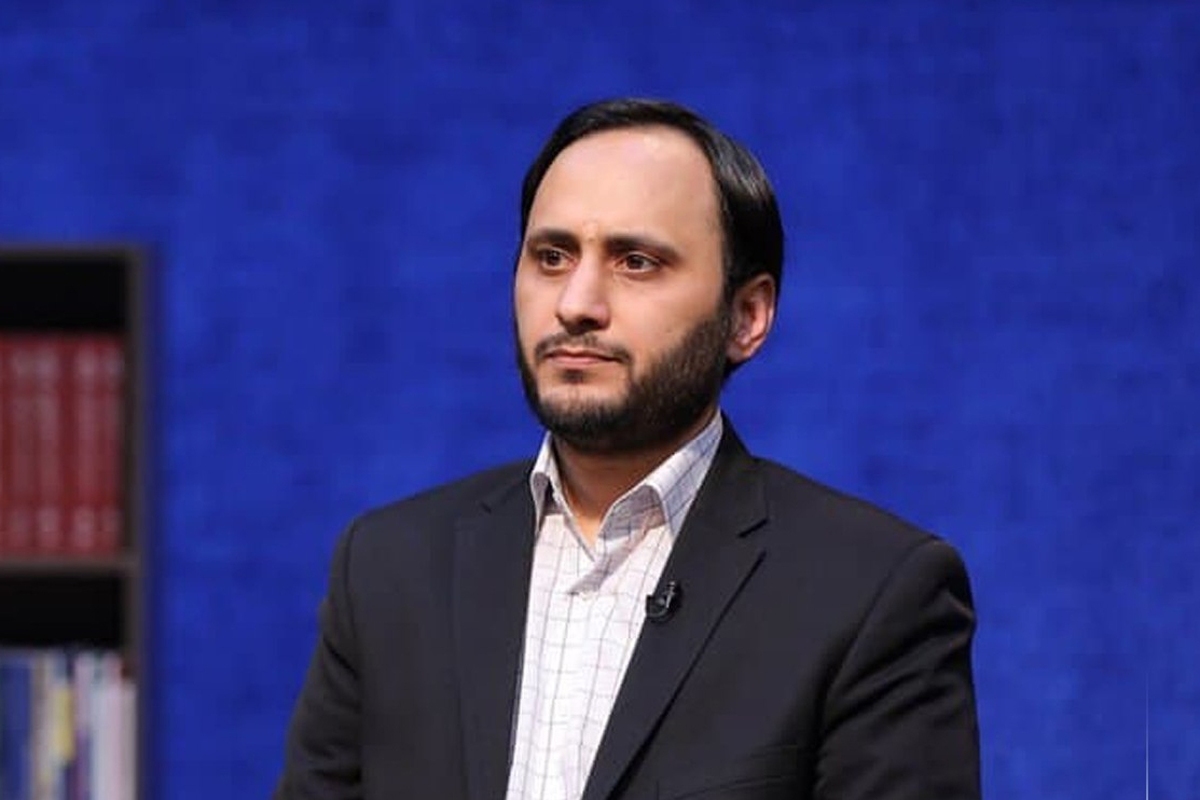 عضو هیئت علمی دانشکده حقوق دانشگاه تربیت مدرس معتقد است که اکنون وقت آن رسیده است که با همان منطقی که آمریکا درگذشته به ناروا سپاه پاسداران انقلاب اسلامی ـ بخشی رسمی از نیرو‌های مسلح ایران ـ را در فهرست تروریستی خود قرار داد، جمهوری اسلامی ایران هم وزارت جنگ آمریکا را رسماً نهاد تروریستی اعلام کند.